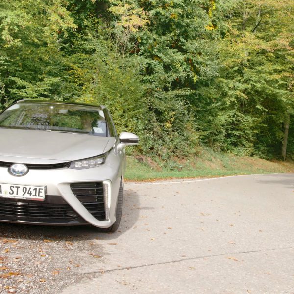 COSMHYC  Filmprojekt mit Toyota Mirai Imagefilm Screenshot Schwarzwald